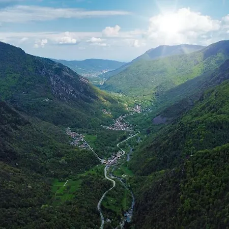 Vacanze In Graziosa Borgata Alpina