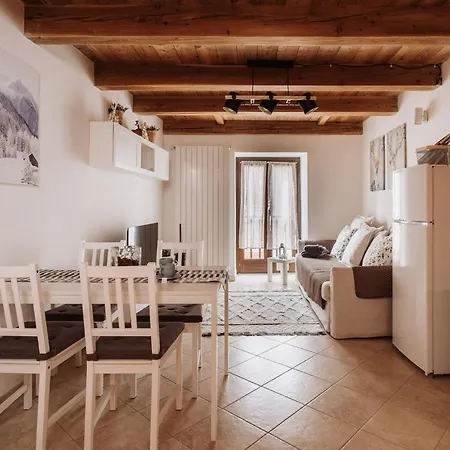 Apartman Vacanze In Graziosa Borgata Alpina