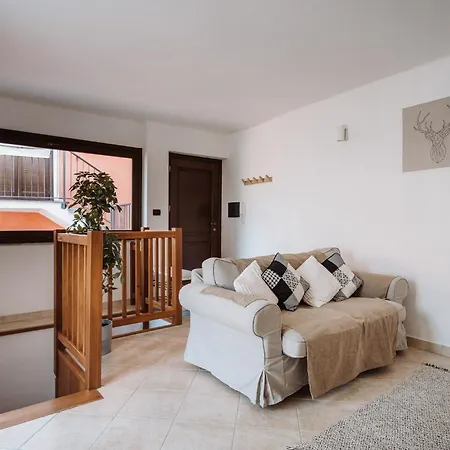 Apartman Vacanze In Graziosa Borgata Alpina *