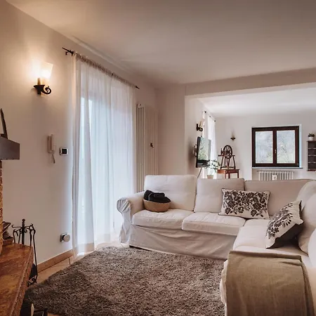 Vacanze In Graziosa Borgata Alpina Apartmán Villaretto