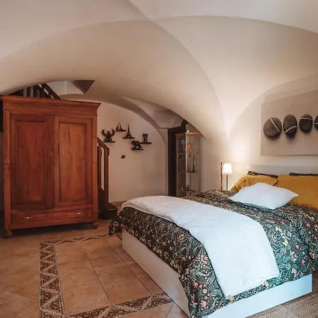 Vacanze In Graziosa Borgata Alpina