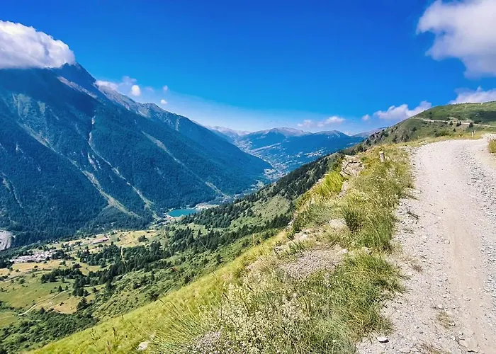 Vacanze In Graziosa Borgata Alpina